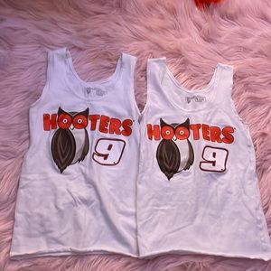 Hooters racing tank